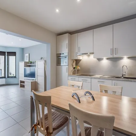 Apartment Near Seafront In Knokke-Heist, Cleaning Included Blankenberge