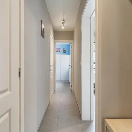 Apartment Apartment Near Seafront In Knokke-Heist, Cleaning Included *